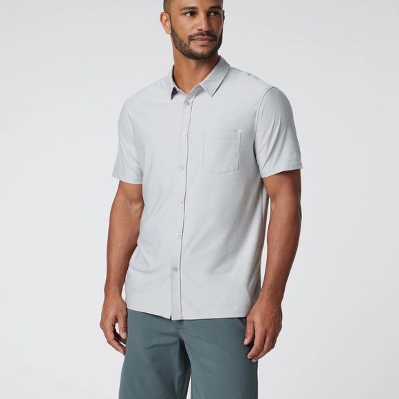 Vuori Strato Lt Gray Button Down Sz Medium M - Picture 1 of 5